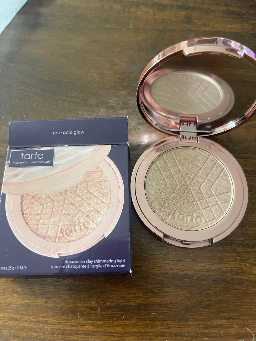 Tarte  Shimmering Highlight Compact in Rose Gold